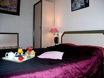 Le Perigord Hotel 2*